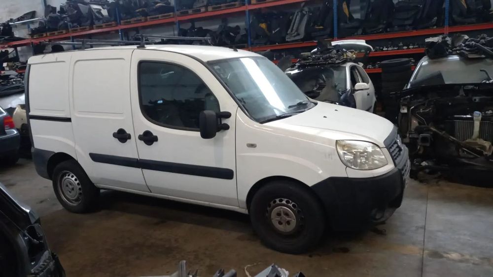 Portas Fiat Doblo Cargo 223 1.3 Multijet de 2008