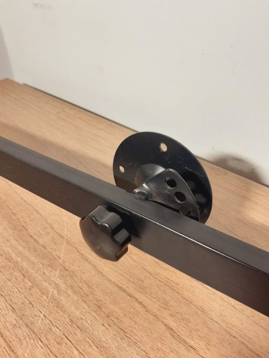 Wieszak statyw gitarowy na ścianę Warwick Rockstand