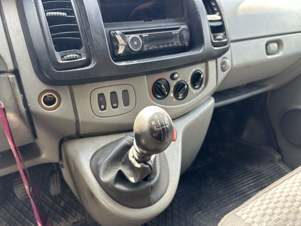 Opel Vivaro 2.0 CDTI 9osób nawiewy zdrowy Bez rdzy