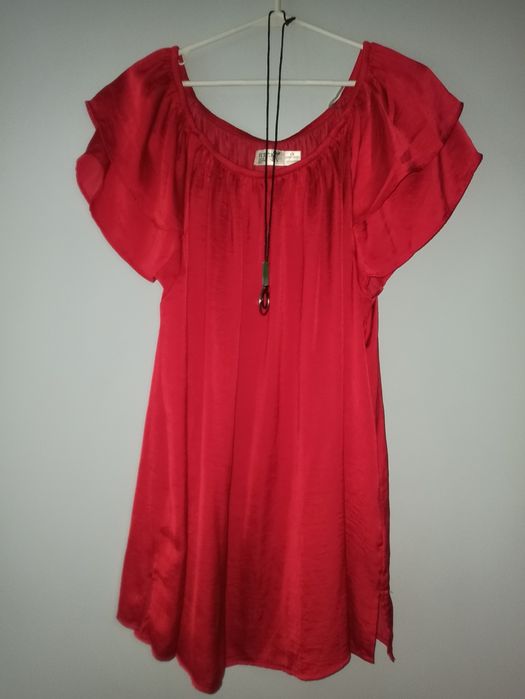 Czerwona bluzka xl hiszpanka z wisiorkiem naszyjnikiem