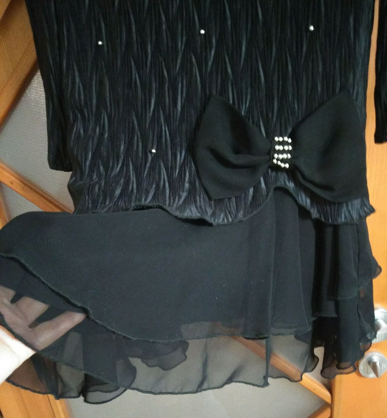 Маленькое черное платье.
