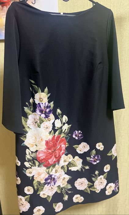 Жіноча сукня з малюнком