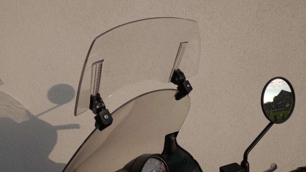 Owiewka blenda motocyklowa przeźroczysta transparentna nowa