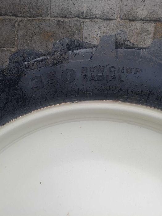 Koła New Holland Aliance 340/85R48 oraz Firestone Performer 320/90R32