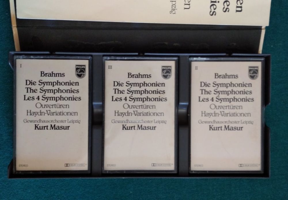 As 4 sinfonias de Brams em cassetes. portes grátis