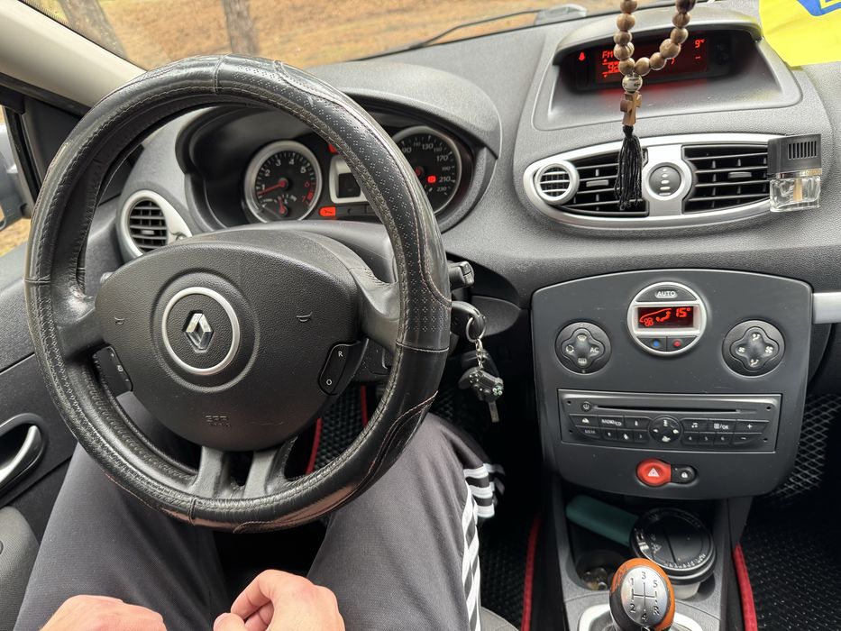 Продам Renault Clio 2010 року