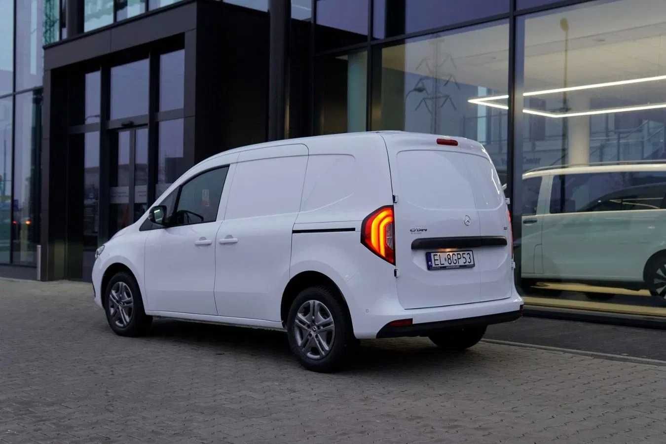 Mercedes CITAN Doblo Mały dostawczy bus VAN wynajem aut -10%