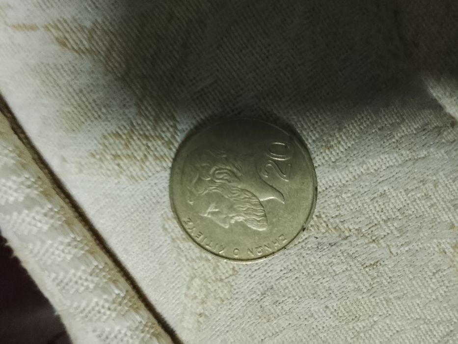 Saco cheio de várias coisas