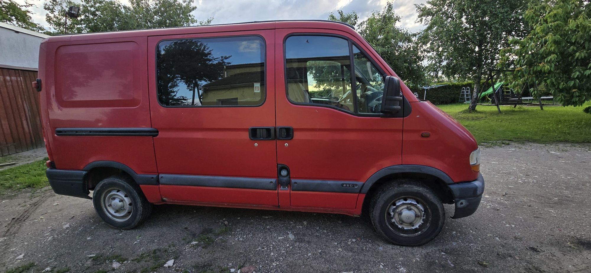 RENULT bus w dobrym  stanie