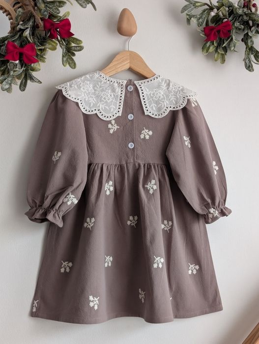 Brązowa sukienka 98 ażurowy kołnierzyk boho świąteczna vintage