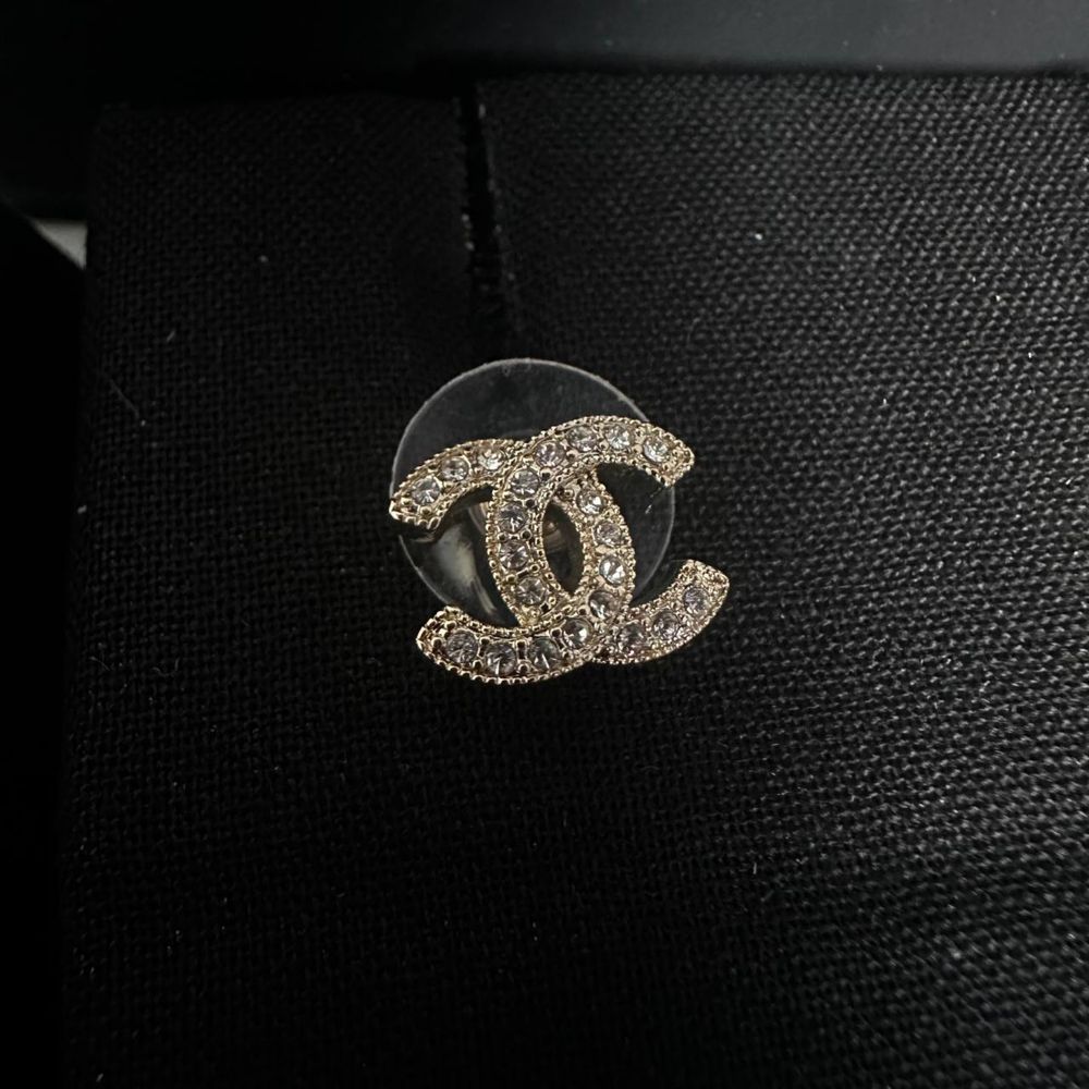 Серьги Chanel в золоте