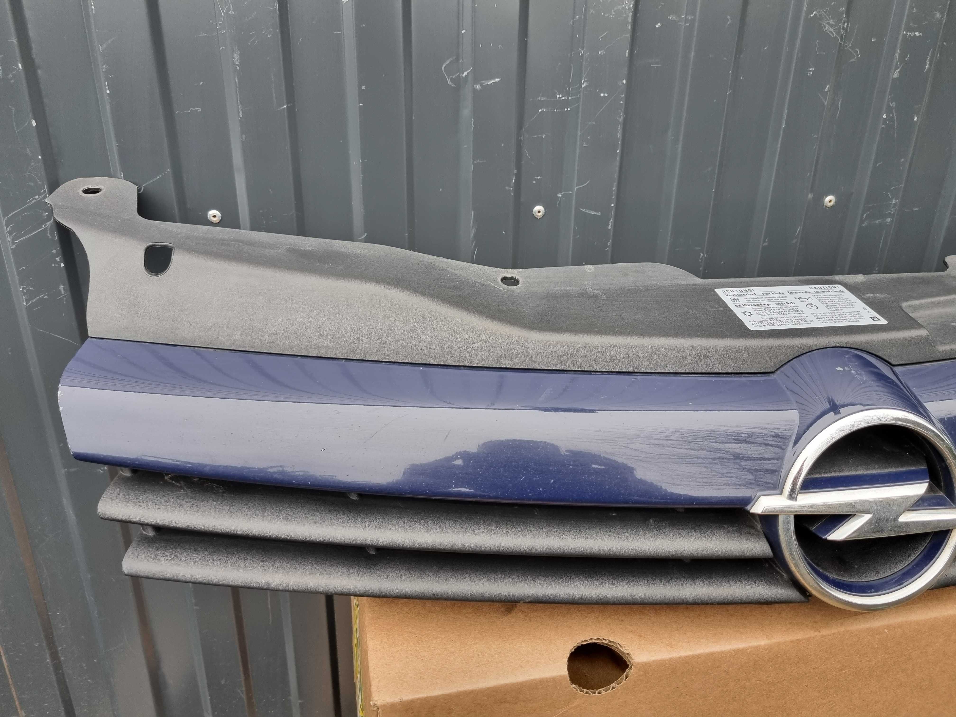 Opel Astra H Grill, Atrapa Chłodnicy 5D Kolor Z20Z