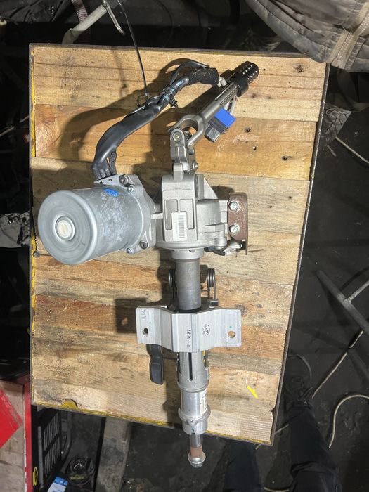 Продам рулевая колонка Hyundai соната LF 2014 год 2.0 газ