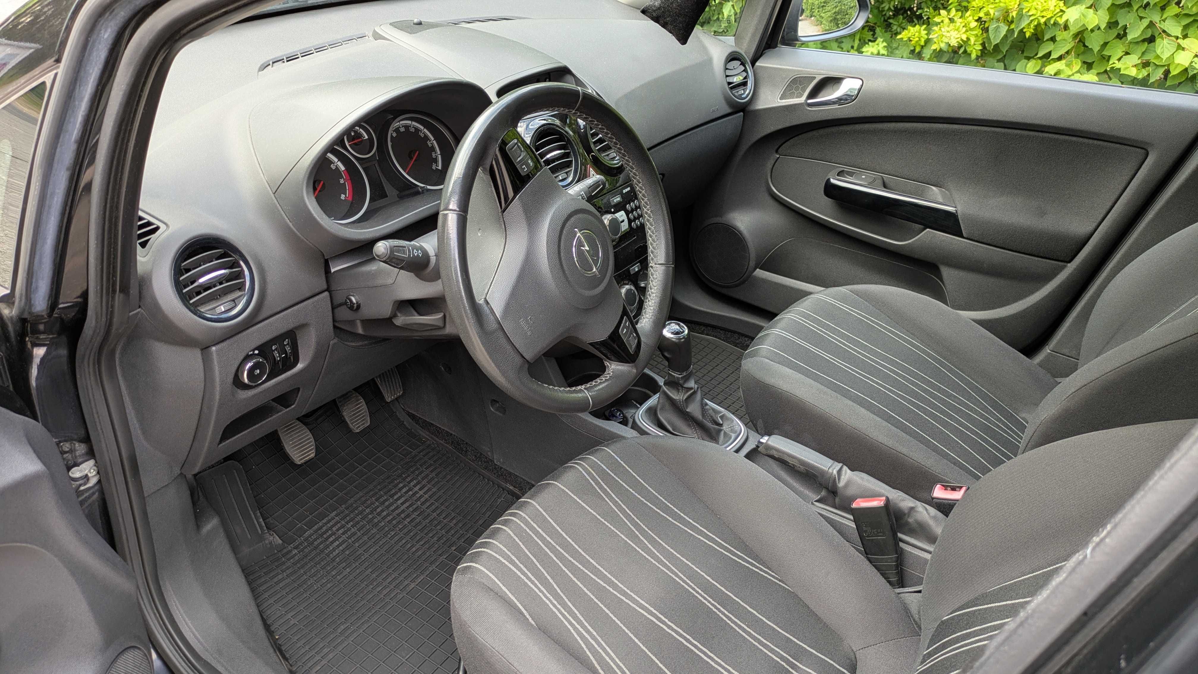 Opel Corsa D 1.2 86 KM