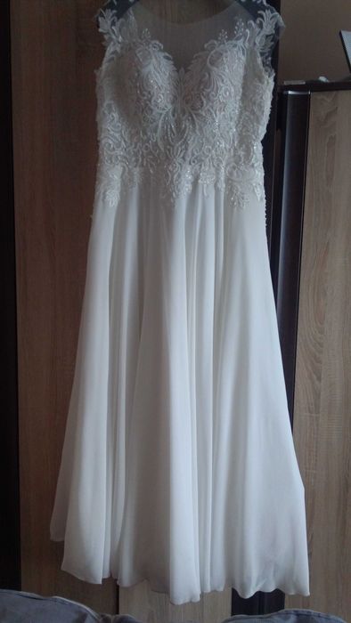 Suknia ślubna rozmiar 42-46