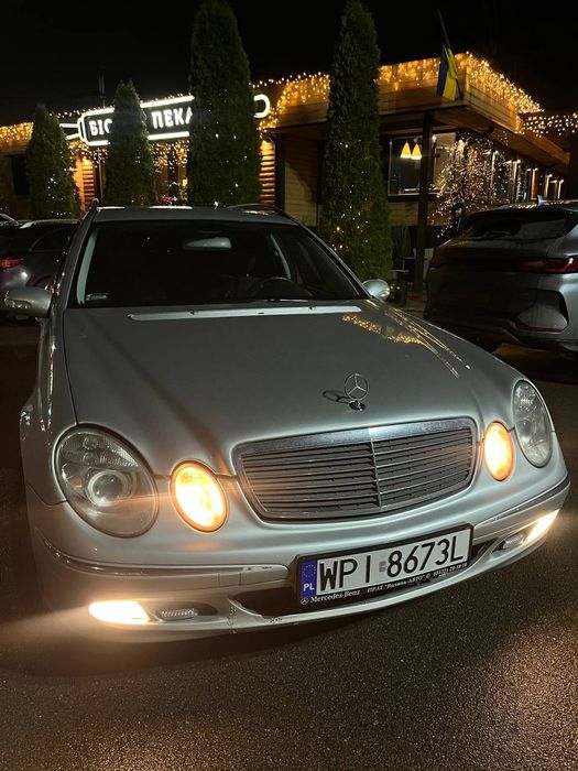 Мерседес 211 гарна коплектація