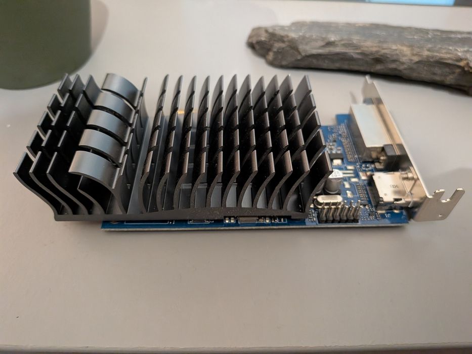 Nvidia GeForce GT 710