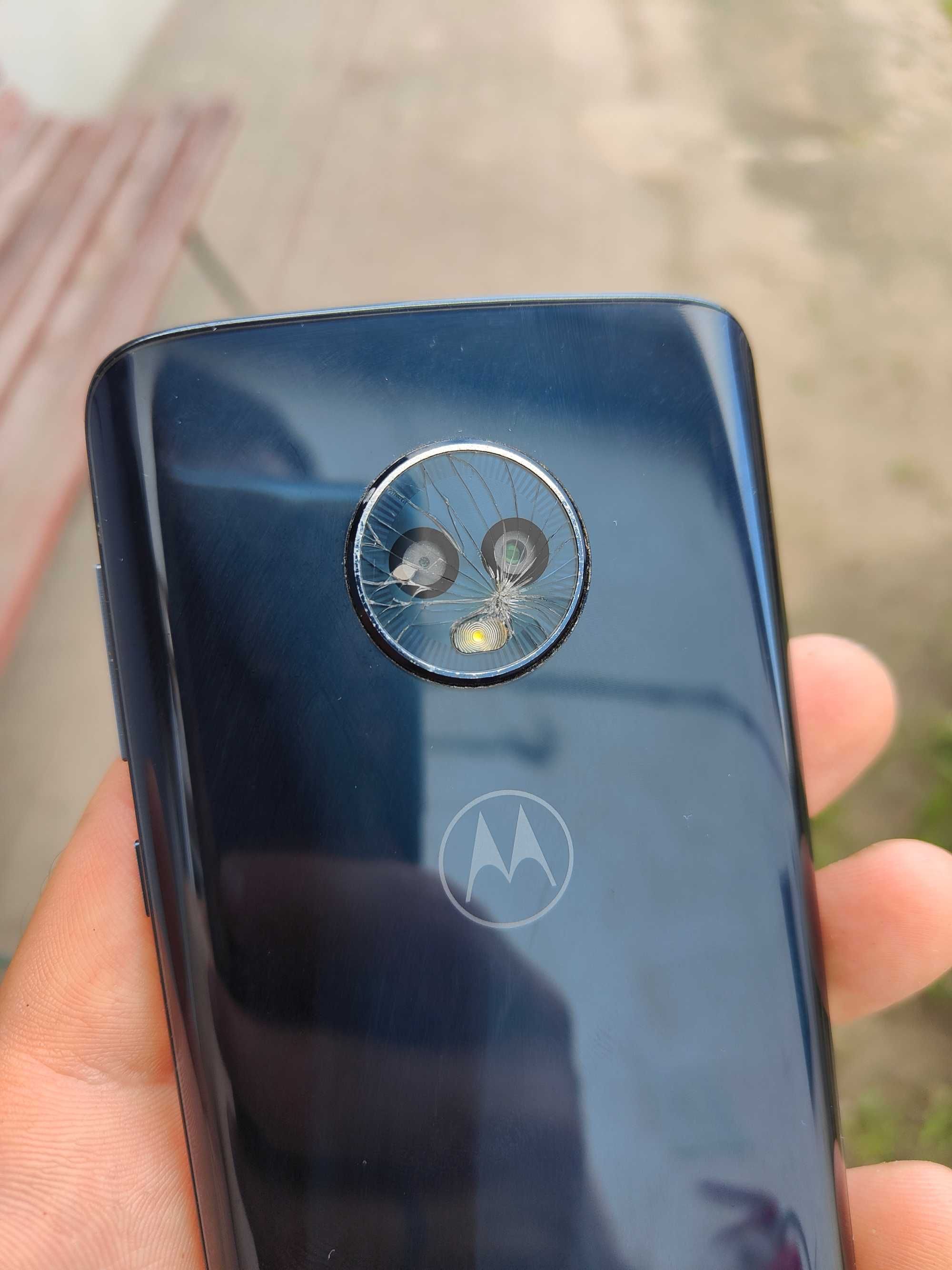 Продам Motorola G6