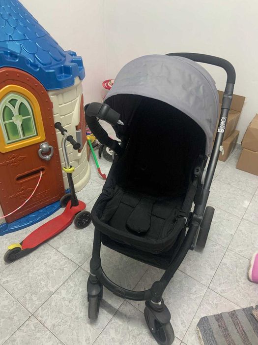 Carrinho bebé em bom estado