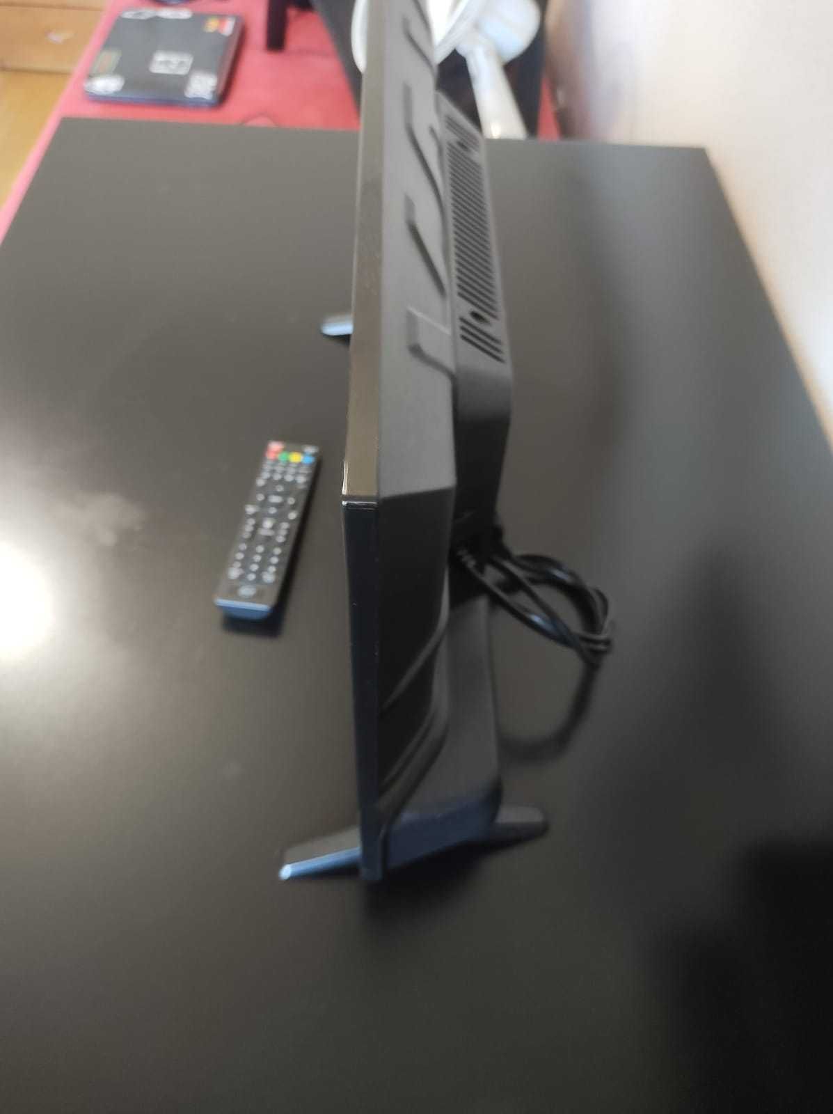 TV LED 24" eSmart com comando original