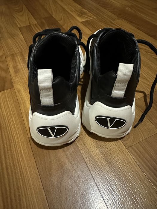 Жіночі кросівки Valentino Garavani оригінал