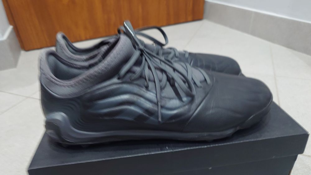 Buty adidas do piłki