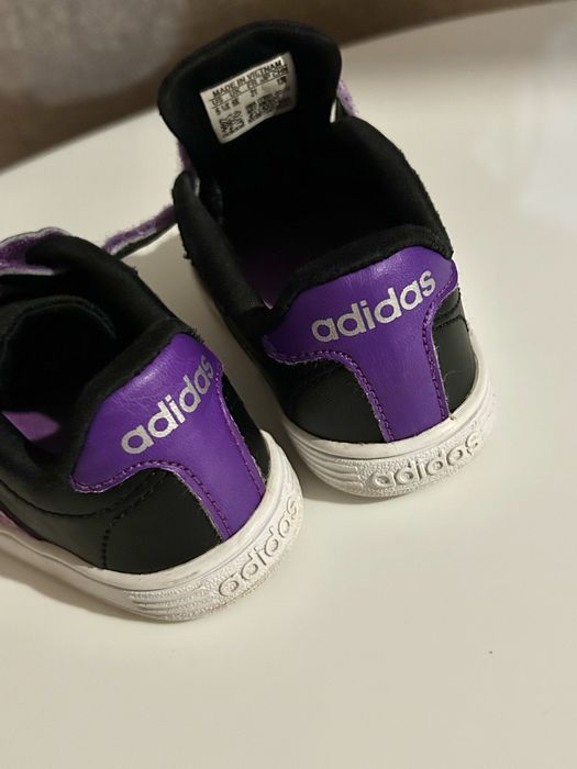 Кросівки дитячі adidas 21р