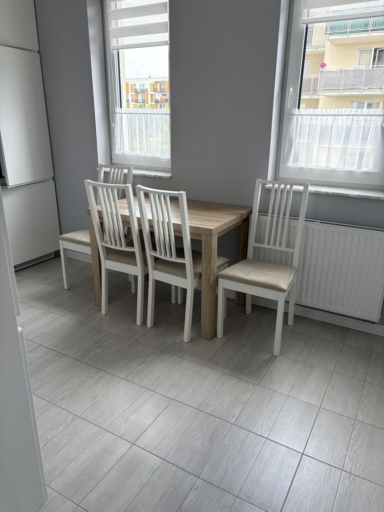 Stoł z krzesłami ikea