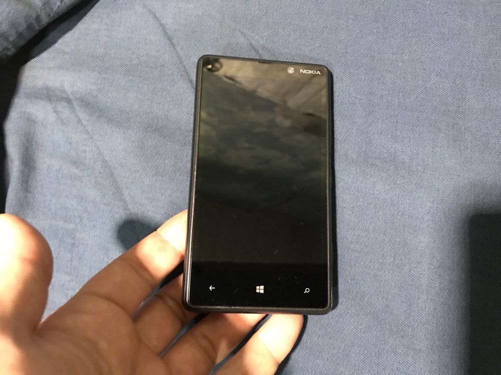 Телефон Nokia Lumia 820, Windows 8.