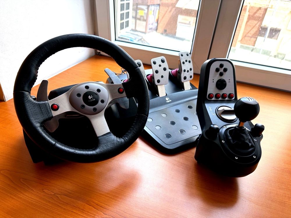 Кермо Logitech G25 | КП | 3 педалі | 900° | Force Feedback