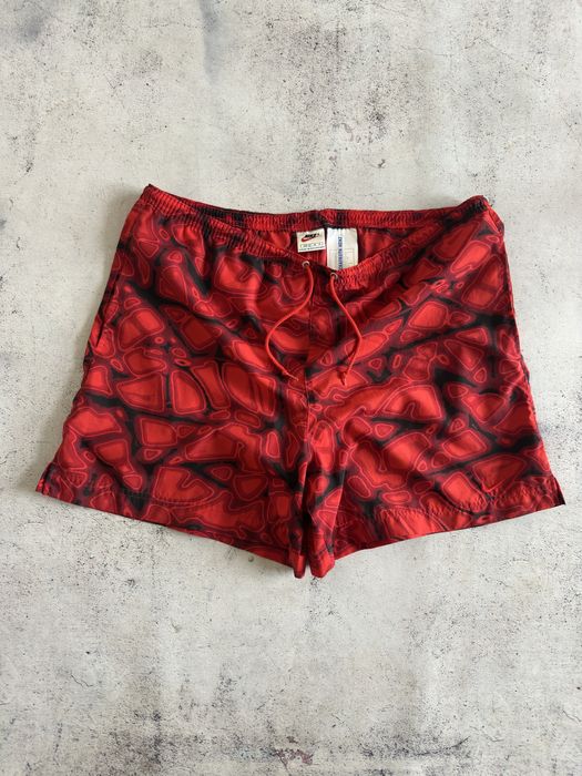 Винтажные шорты Nike оригинал размер М