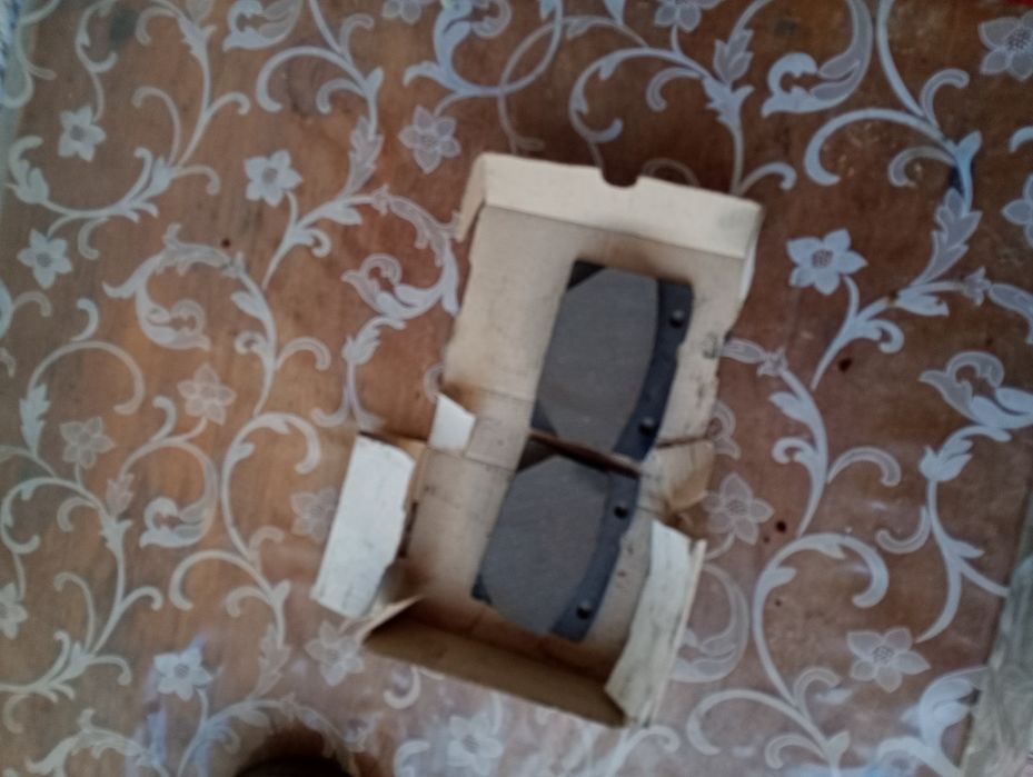 Колодки передні і проставки під пружини ваз 2101 2106