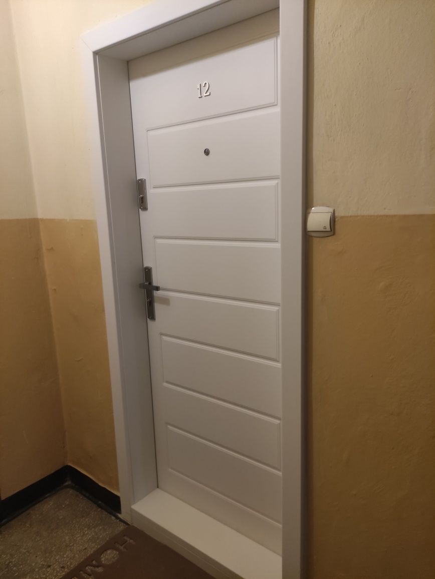 Drzwi zewnętrzne i wewnętrzne z montażem Częstochowa