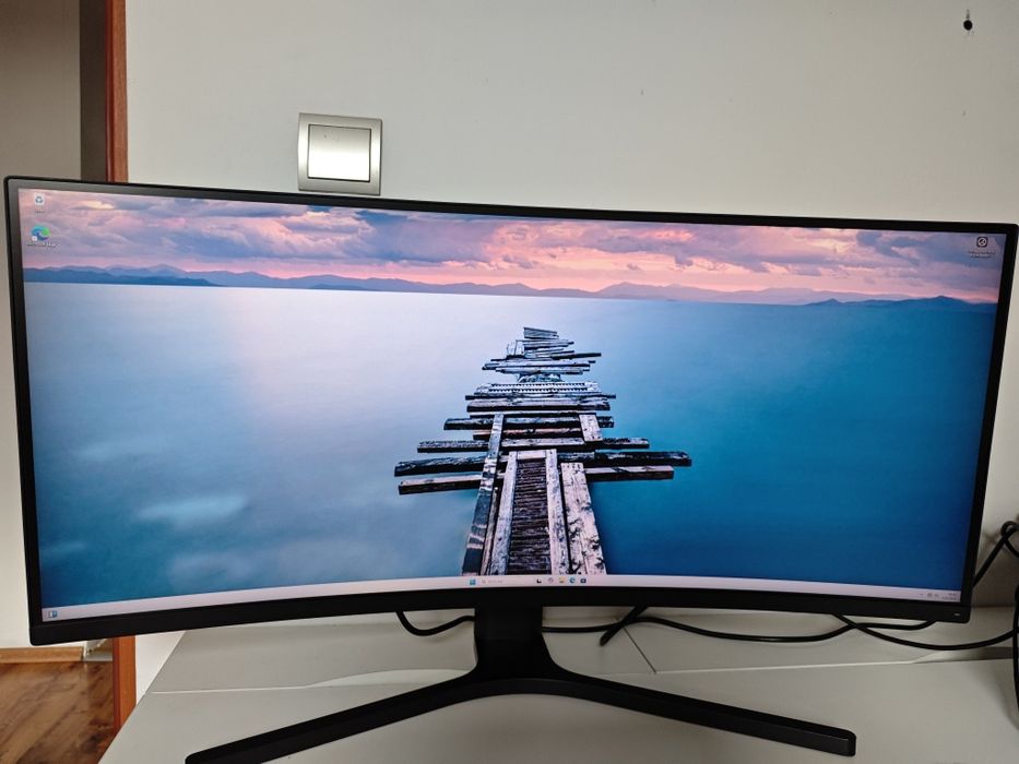 Monitor 21:9 Xiaomi mi curved 34 cale 144hz 3440x1440