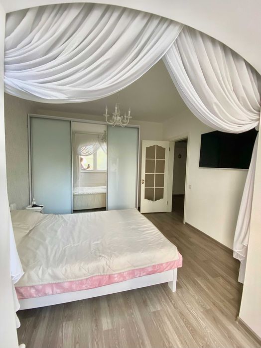 Продам СВОЮ без КОМИССИИ 3км квартиру в Центре Города ( Колодезная )