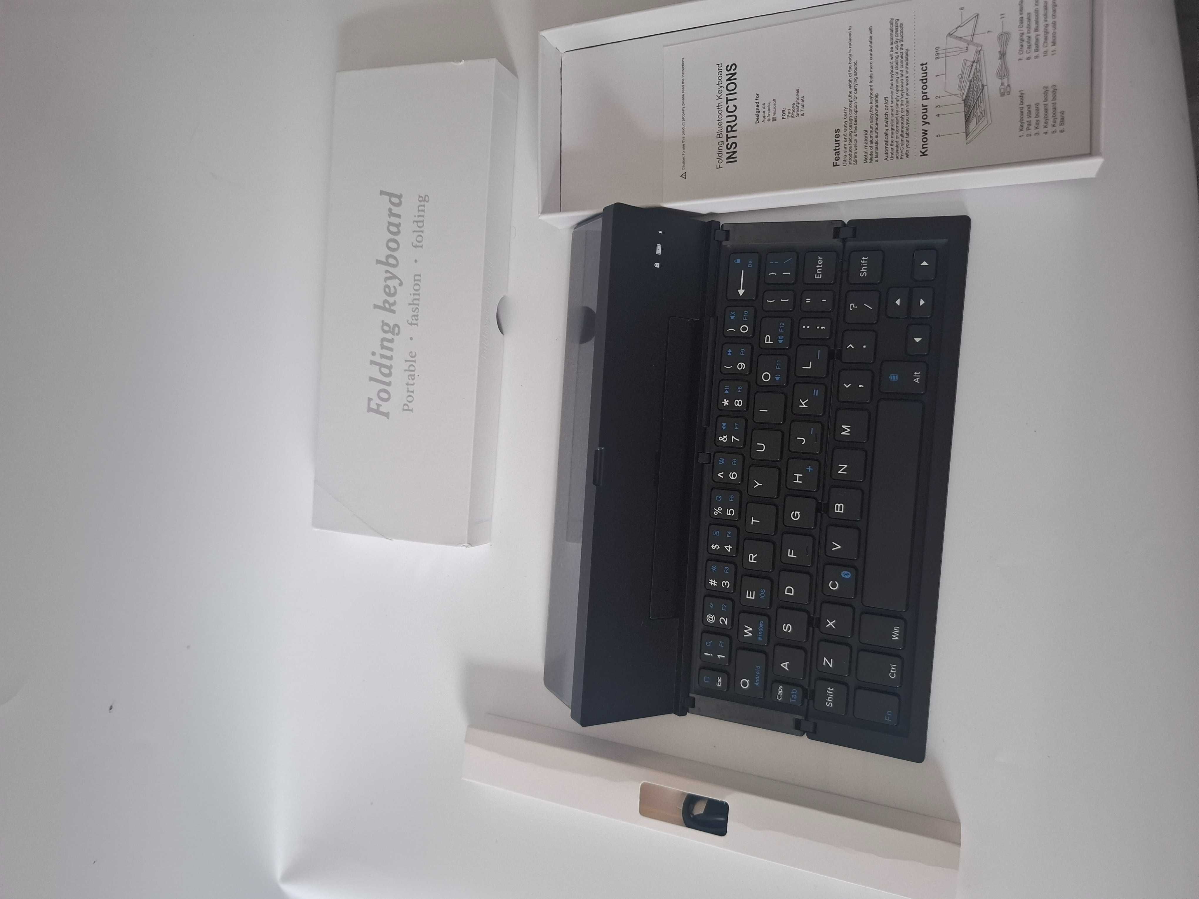 Składana Bezprzewodowa Klawiatura Bluetooth z Uchwytem na Stojaku