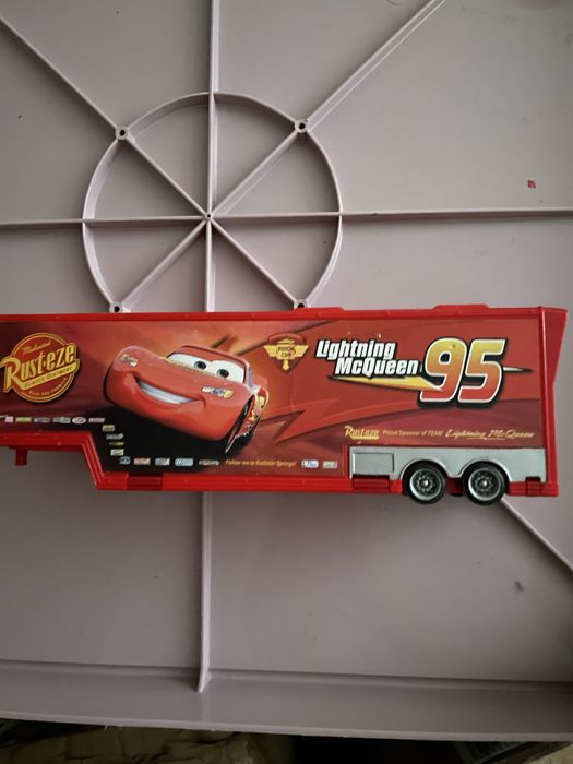 Машинка Lightning McQueen