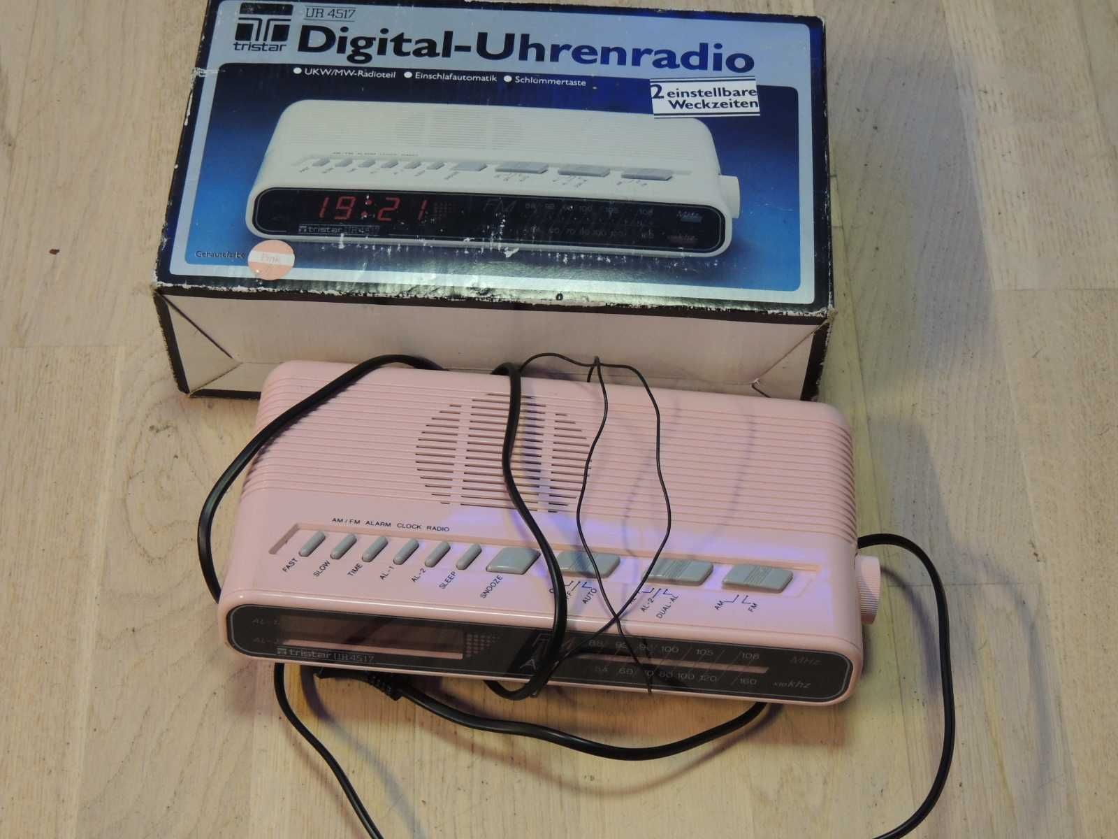 Alter Clock Radio Alarm Clock Elite UR 4517 Retro Vintage