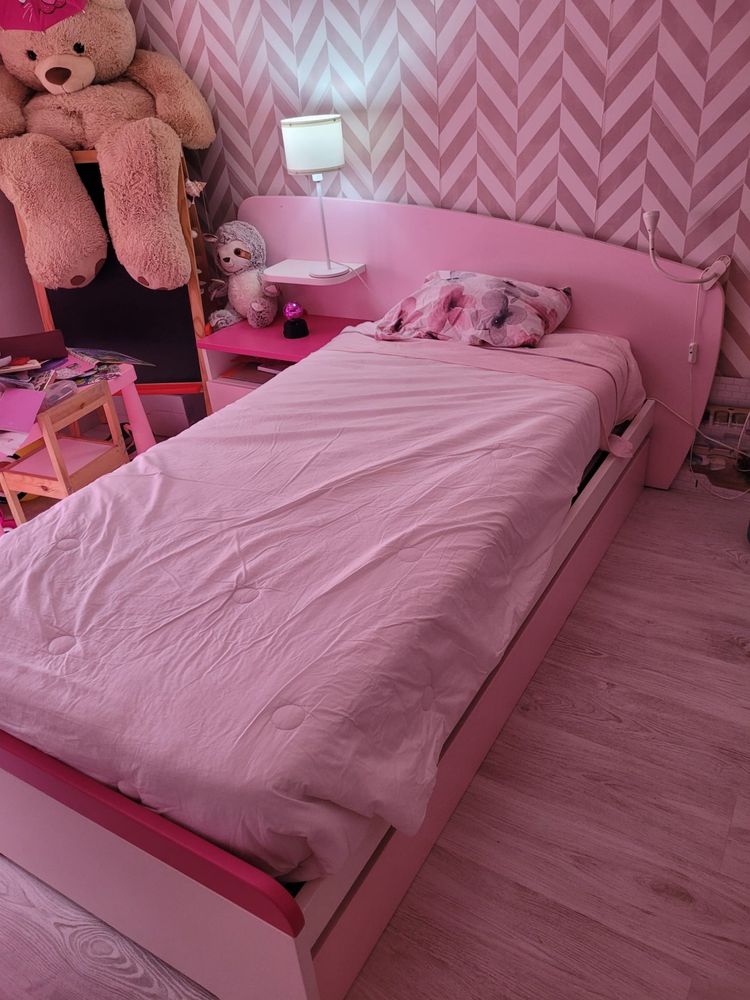 Vendo mobilia de quarto menina