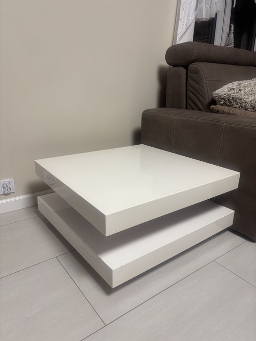 Stolik kawowy obrotowy lakierowany