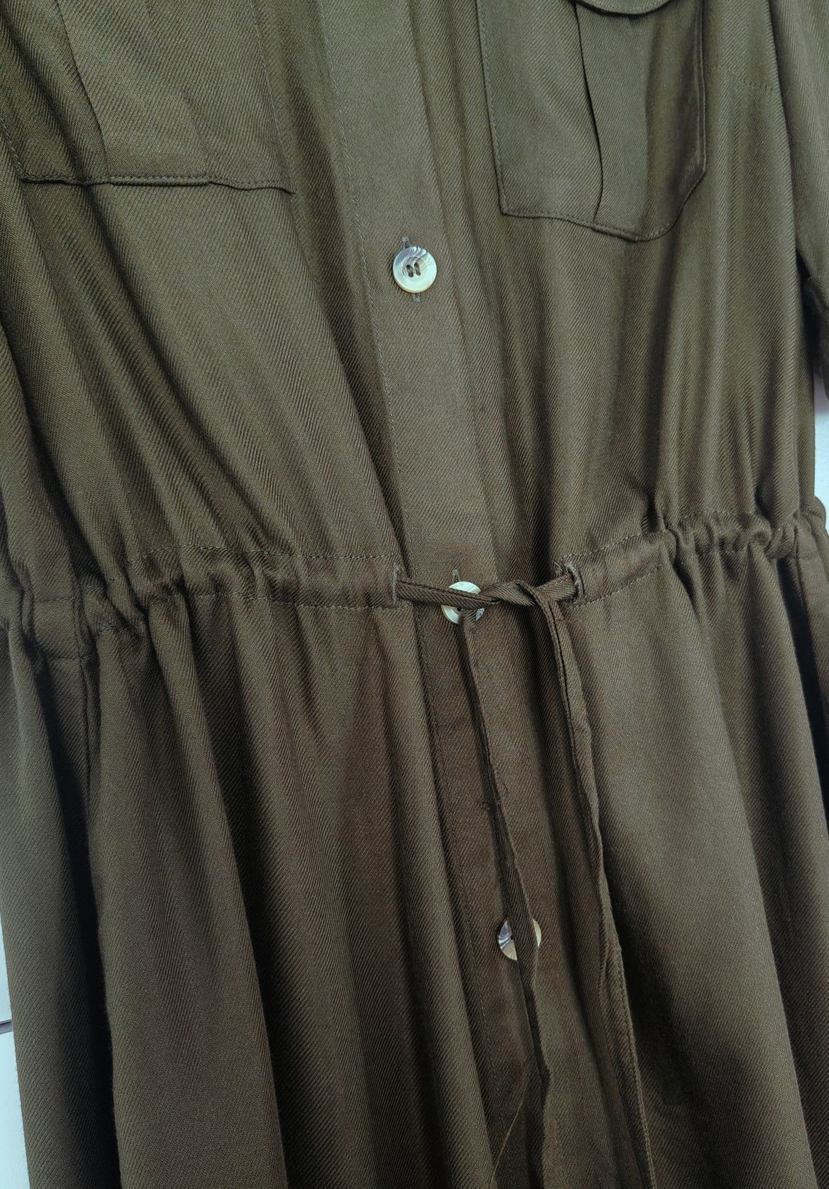 Sukienka H&M 36 S zielona khaki letnia na guziki wiskozowa