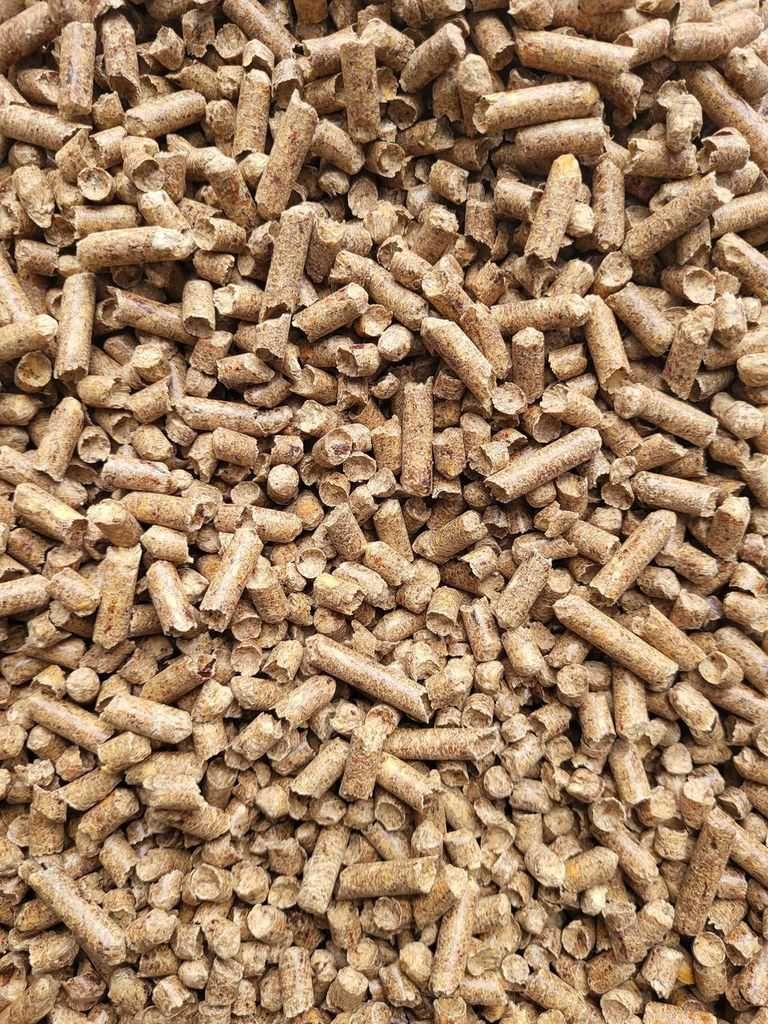 Pellet 100% sosna 1005kg 6mm worki 15kg PRODUCENT