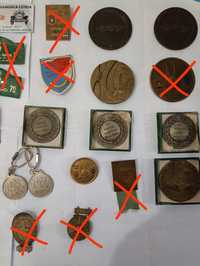 Várias medalhas de coleção