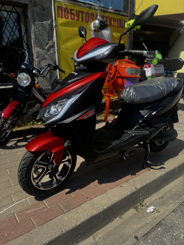 Електроскутер Forte Leon PRO 2500W Літій-іонний 72В/32Аг