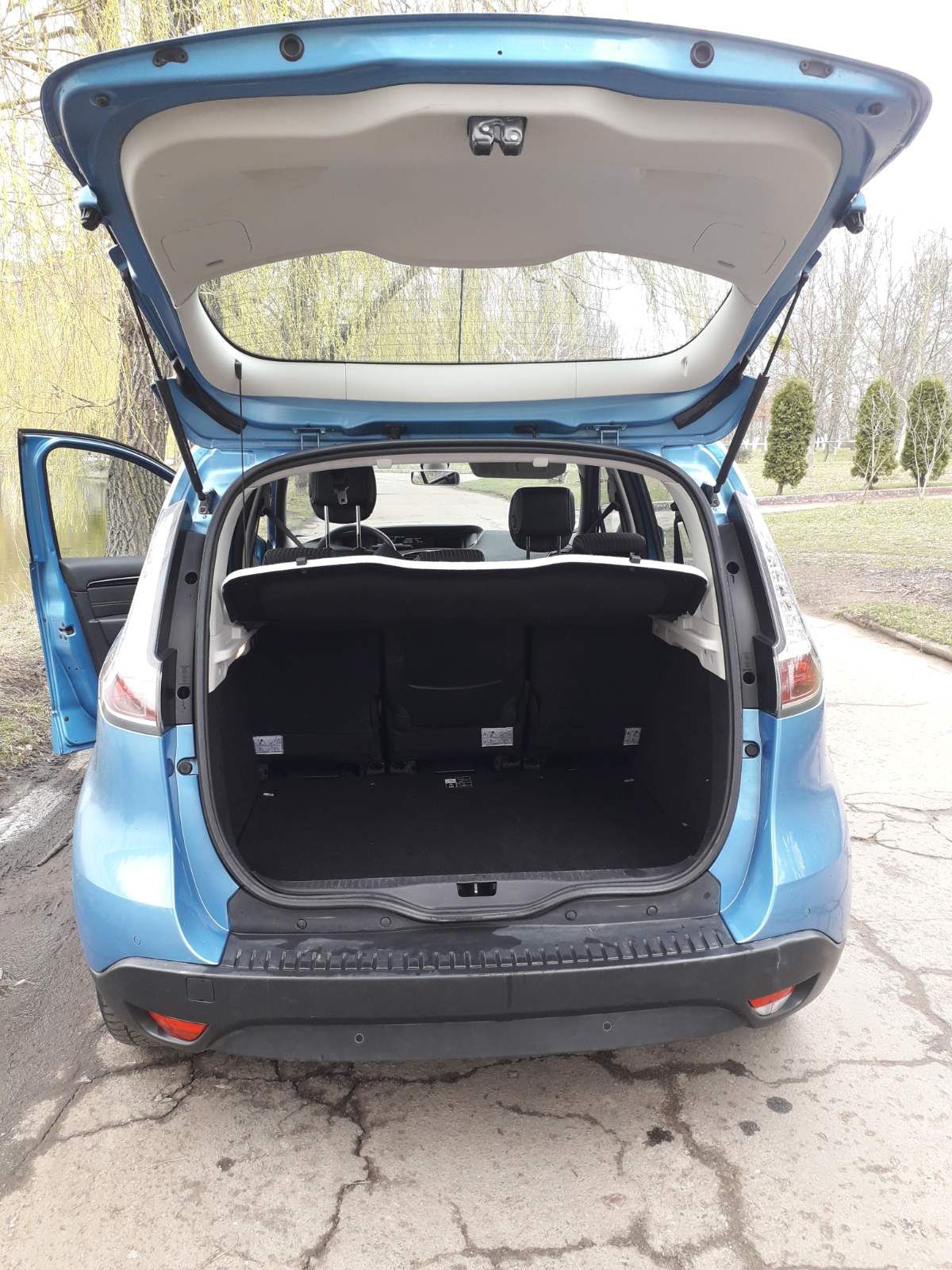 Renault Scenic 1.6 дизель мінівен