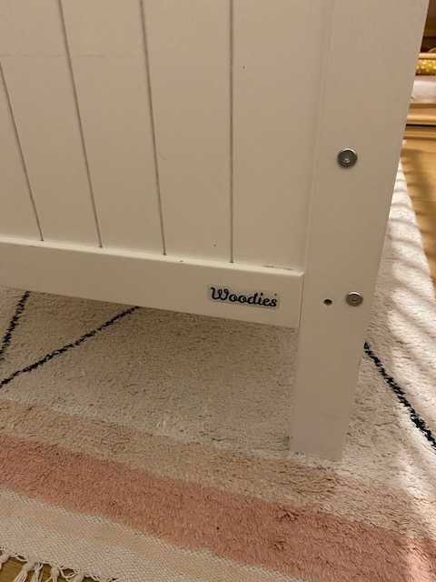 Łóżeczko Woodies Country Cot 120×60 + materac Tapi kokos-pianka
