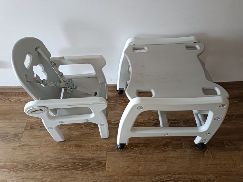 Krzesełko ze stolikiem do karmienia dla dziecka