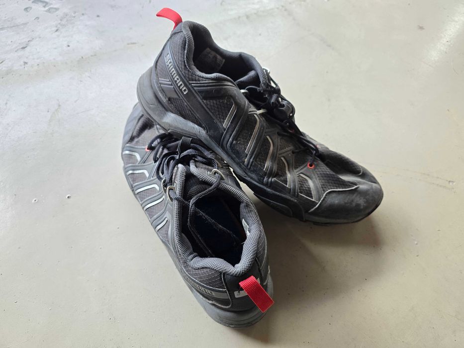 Rowerowe buty Shimano 44 z blokami SPD