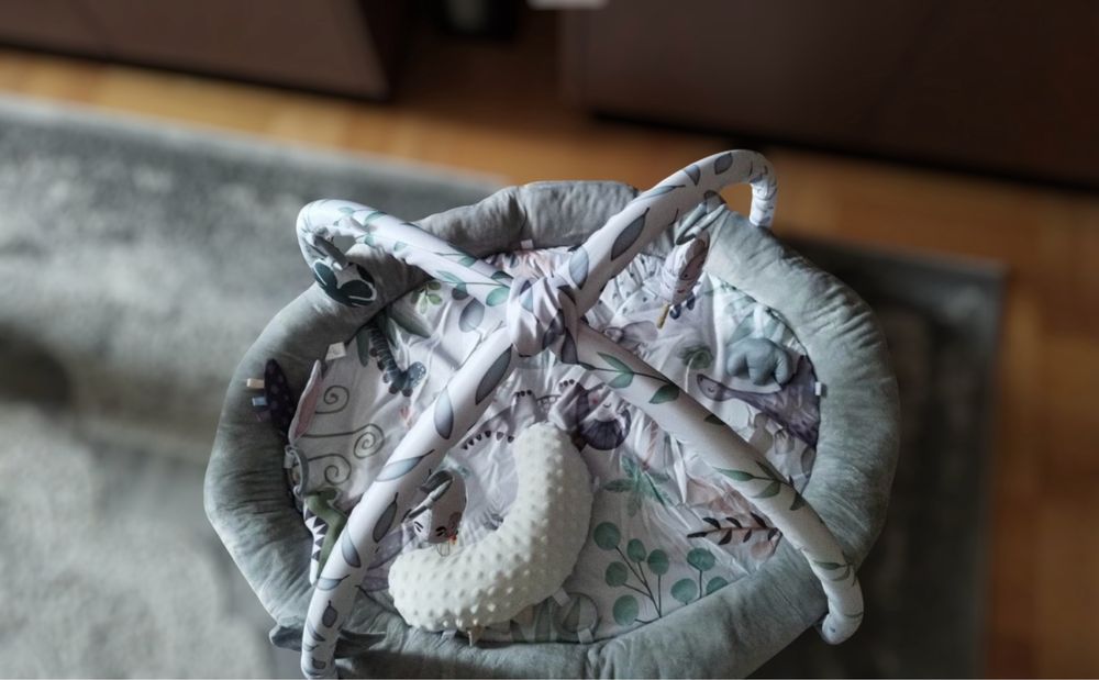 Mata edukacyjna Dino Nukido — interaktywna, kolorowa, rozwój dziecka