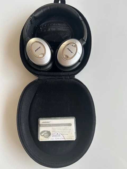 Słuchawki przewodowe marki Bose model QC 15